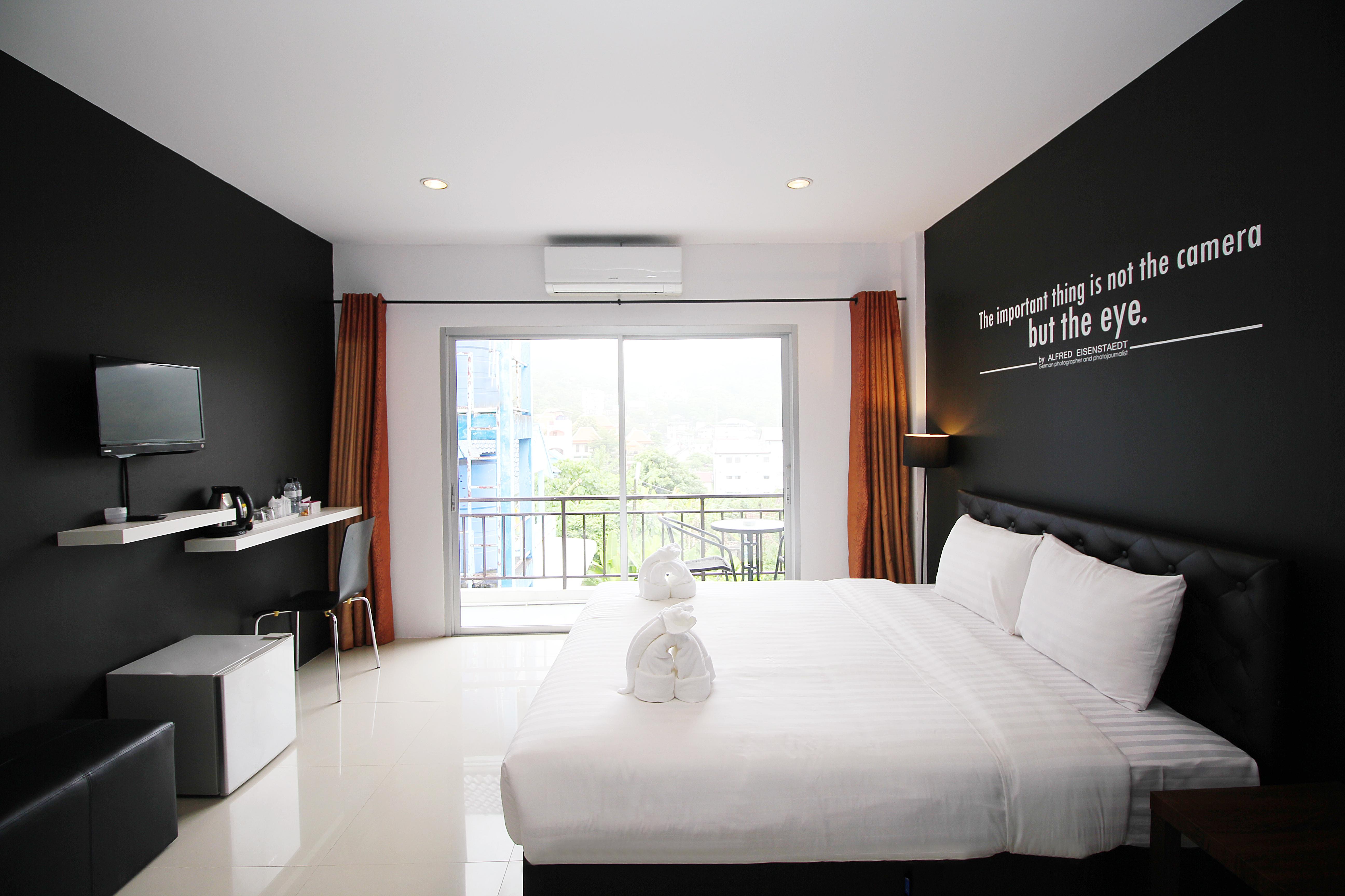 The Artist House Otel Patong Dış mekan fotoğraf